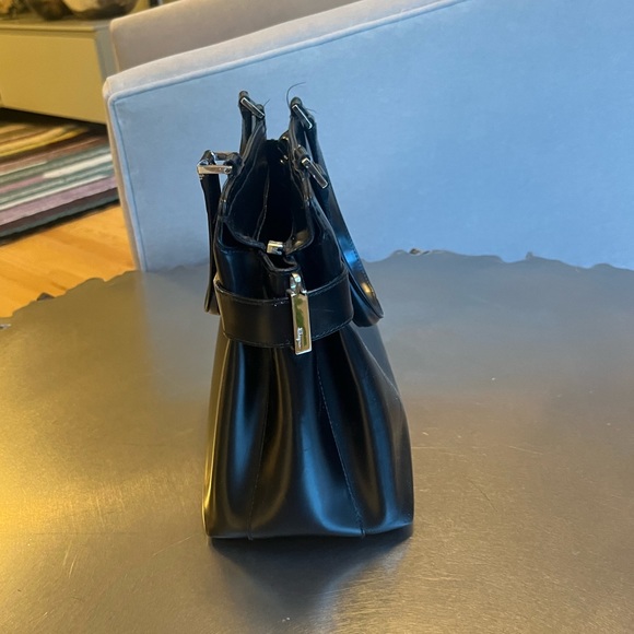 FERRAGAMO Gancici structured handbag - Picture 7 of 8